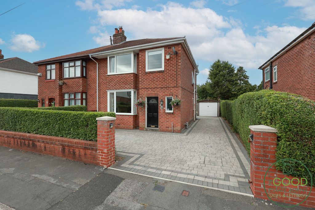 Property photo 1 of 25