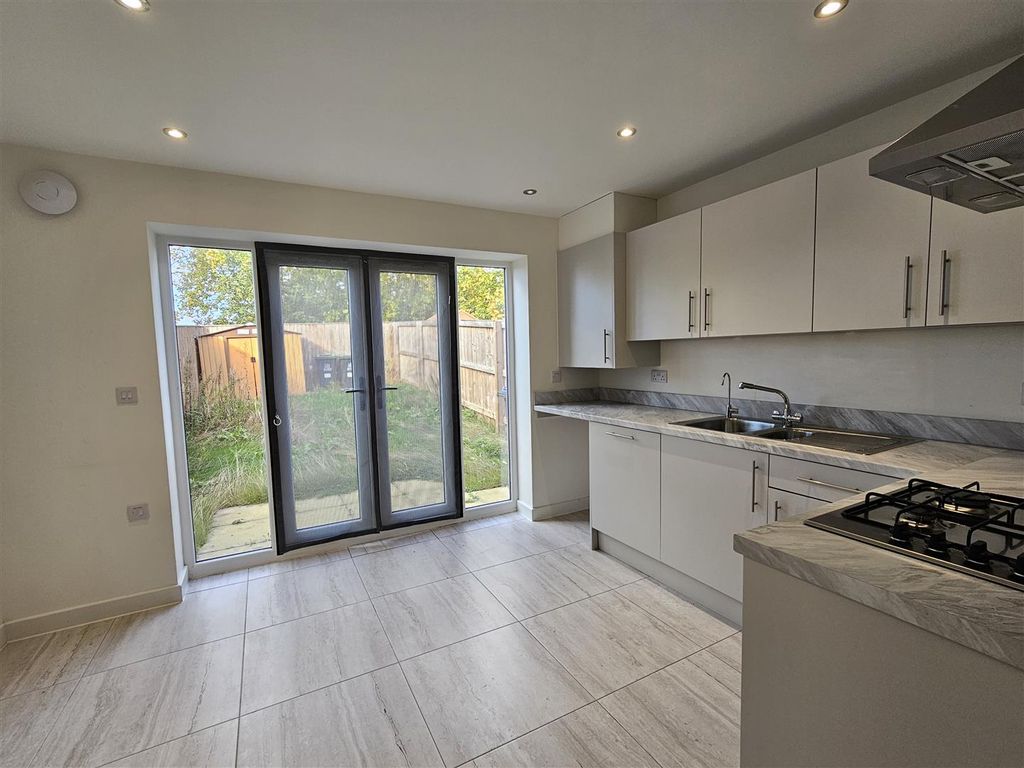 Property photo 3 of 9 20251022_143924.Jpg