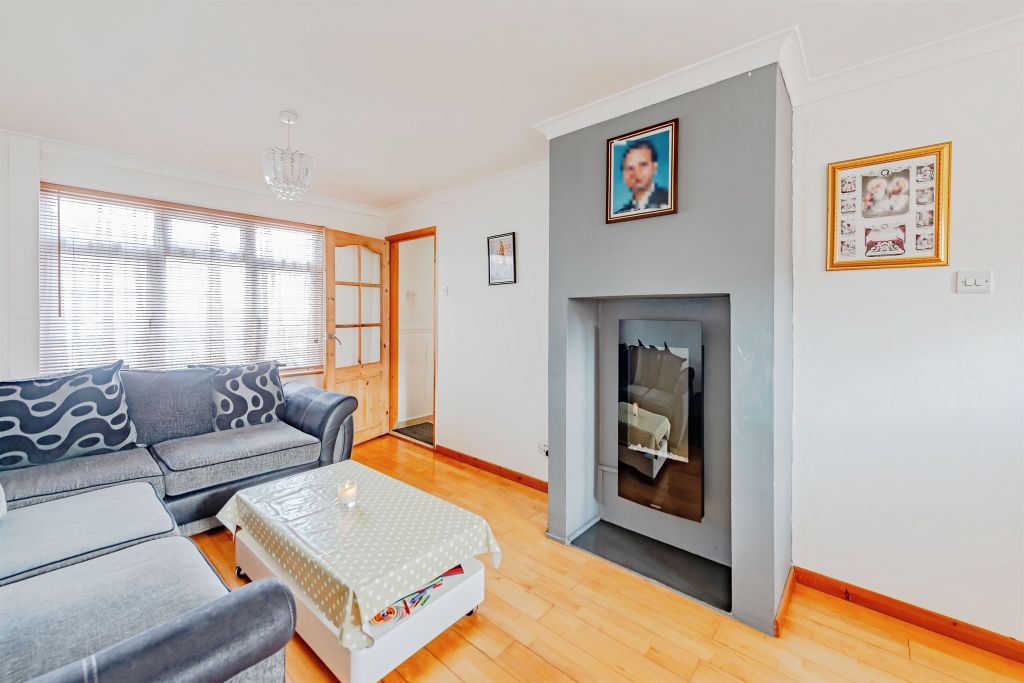 Property photo 3 of 15