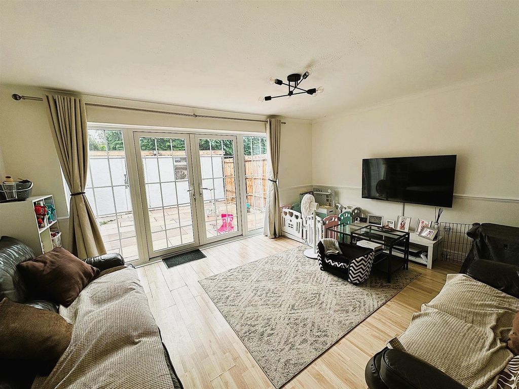 Property photo 3 of 10 3.Jpg