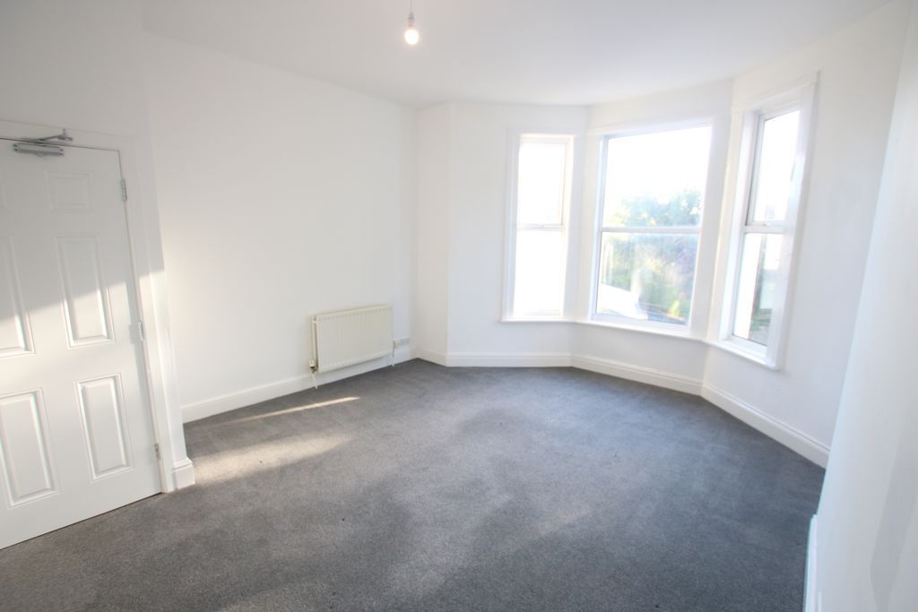 Property photo 3 of 17 Photo 3