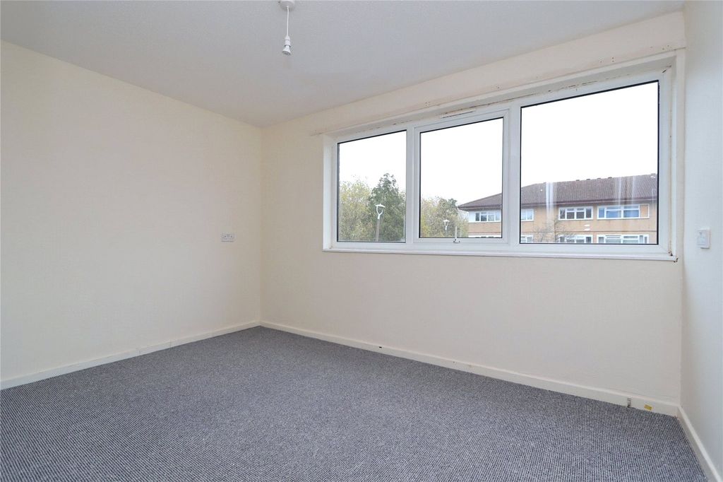 Property photo 2 of 10 Picture No. 05