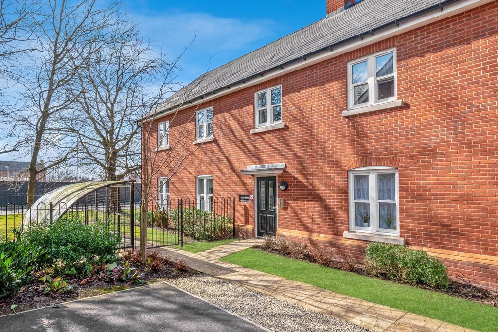 Property photo 1 of 8 d3551E103Fd5Baf4d3Cf8A4Bc1F7c48Cbdf16Cb4.Jpg