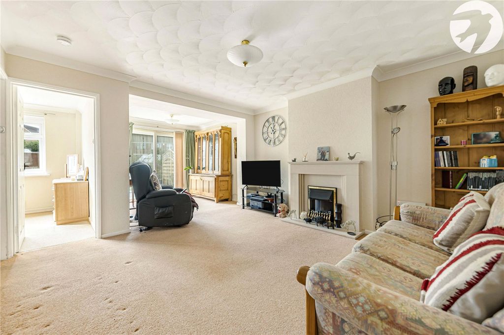 Property photo 3 of 22 Reception