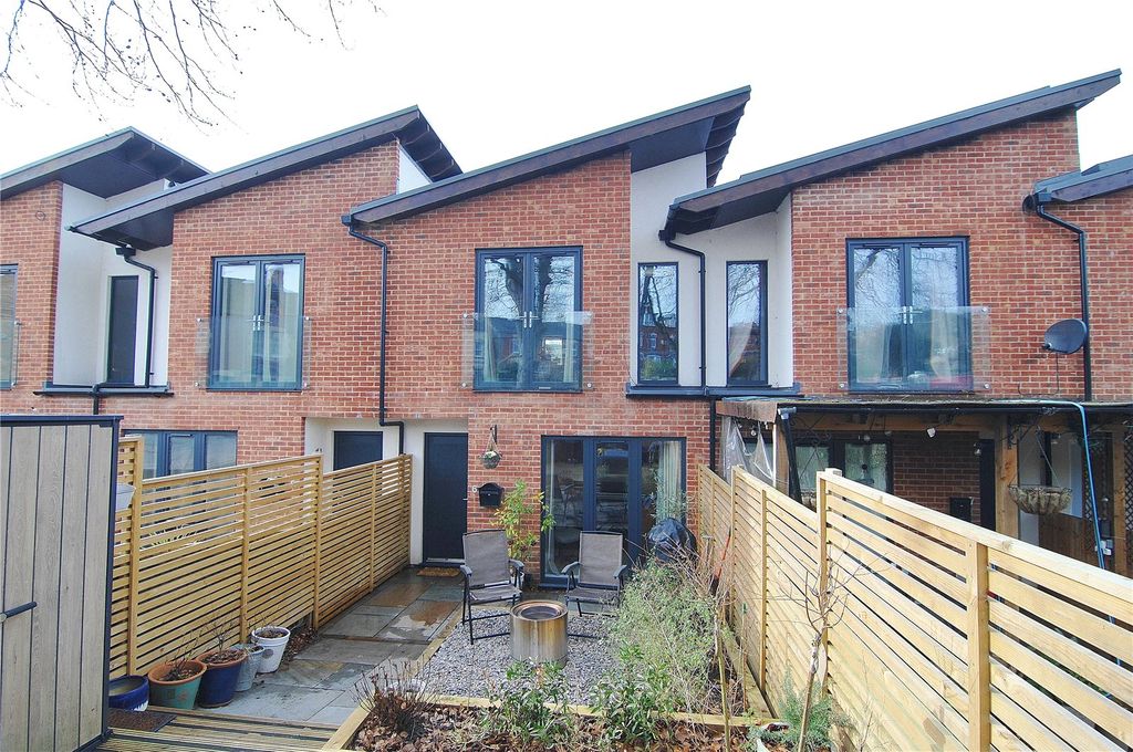 Property photo 2 of 26 Picture No. 06