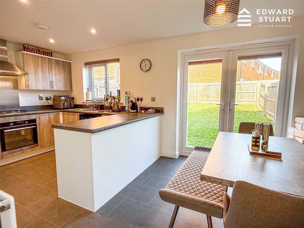 Property photo 3 of 15 Picture No. 64