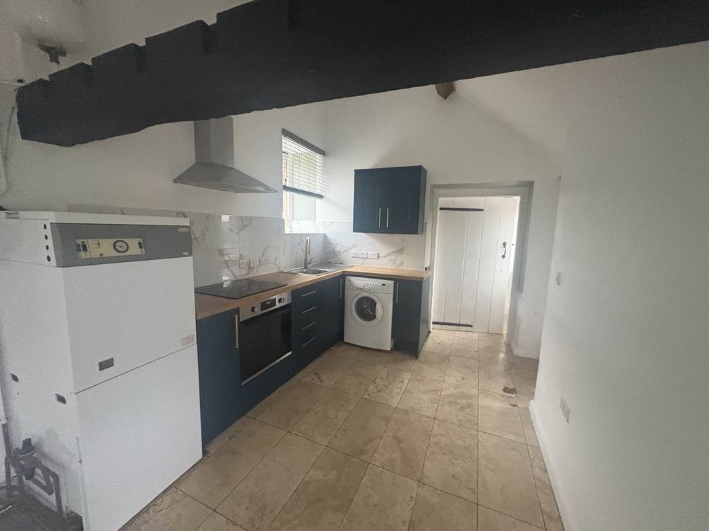 Property photo 3 of 6 Image002