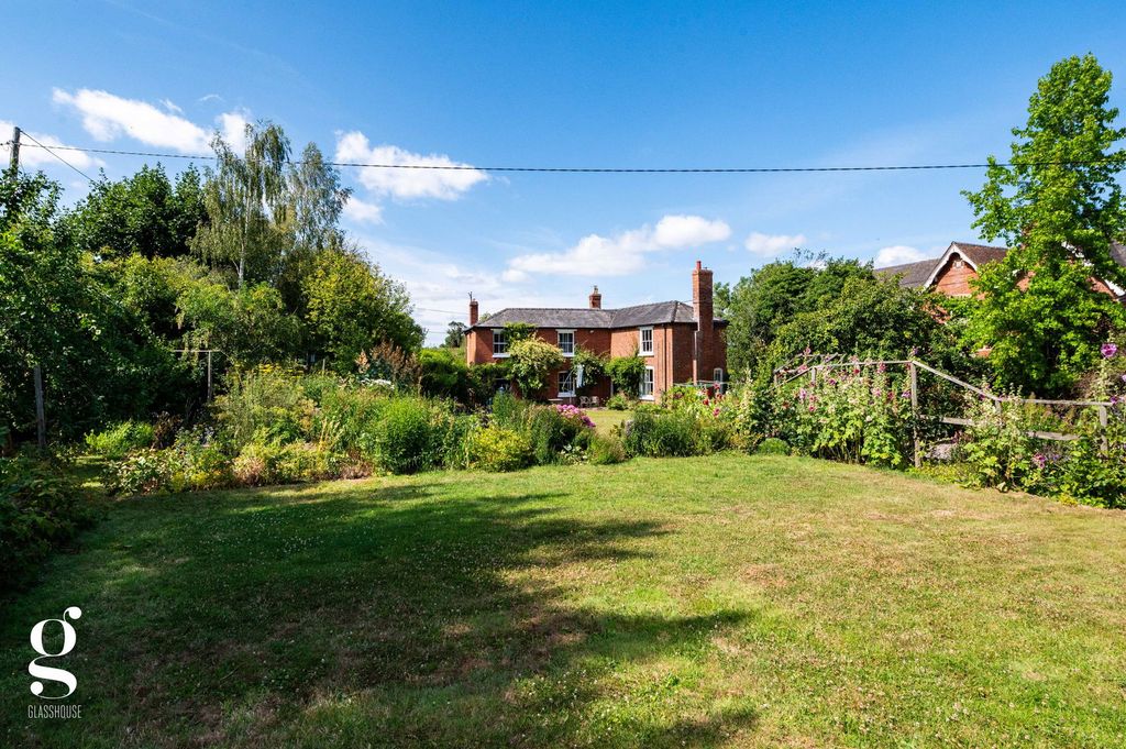 Property photo 3 of 32