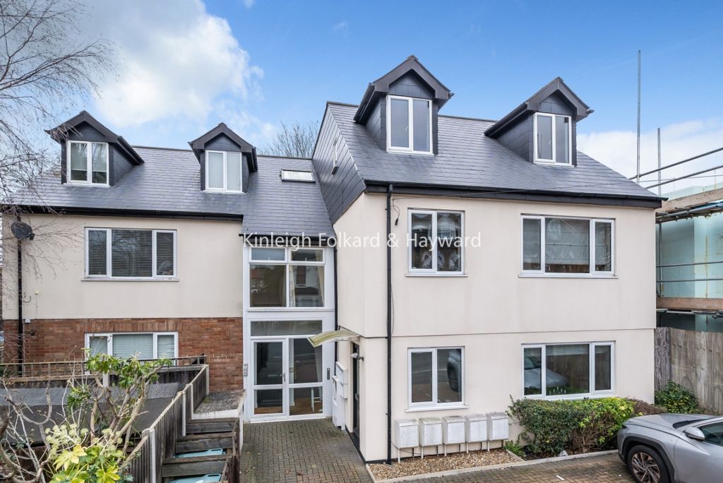 Property photo 3 of 6 0c576224-24Fe-4661-B