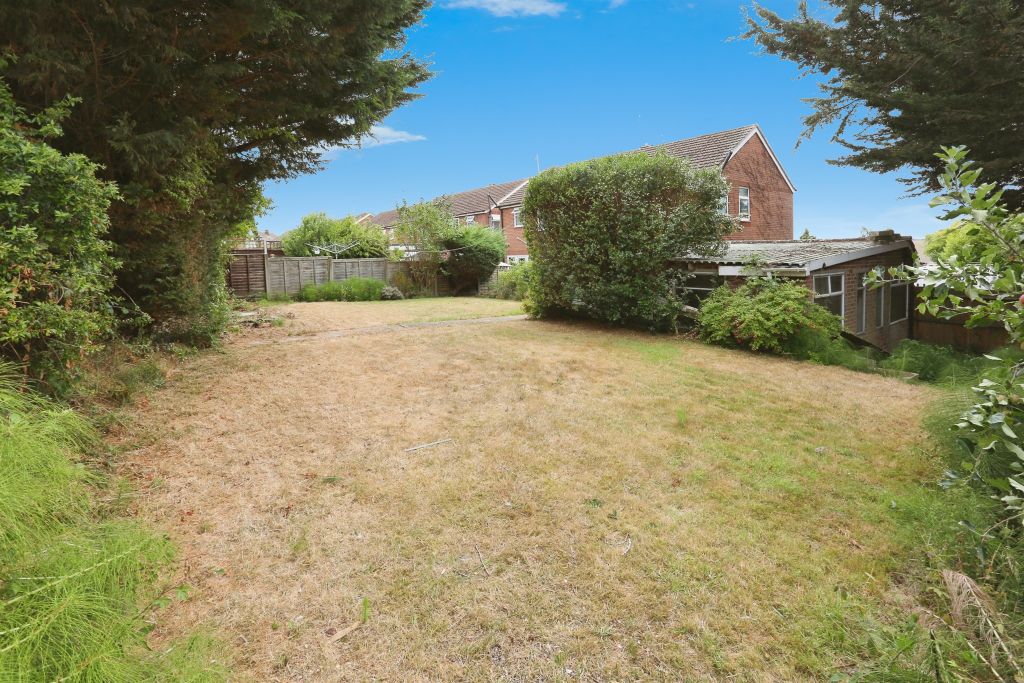 Property photo 3 of 17