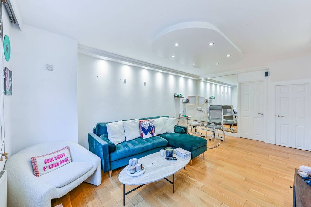 Property photo 2 of 7