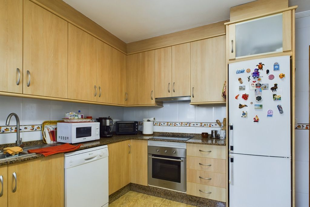 Property photo 2 of 29