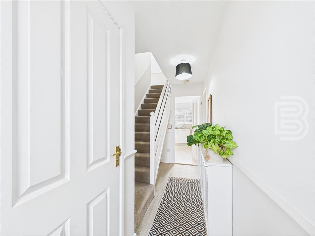 Property photo 2 of 28 Cam05587G0-Pr0073-Still005.Jpg