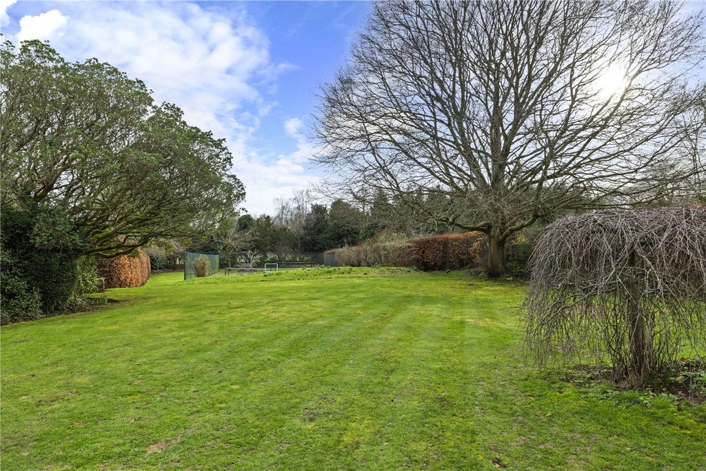 Property photo 3 of 30 Garden