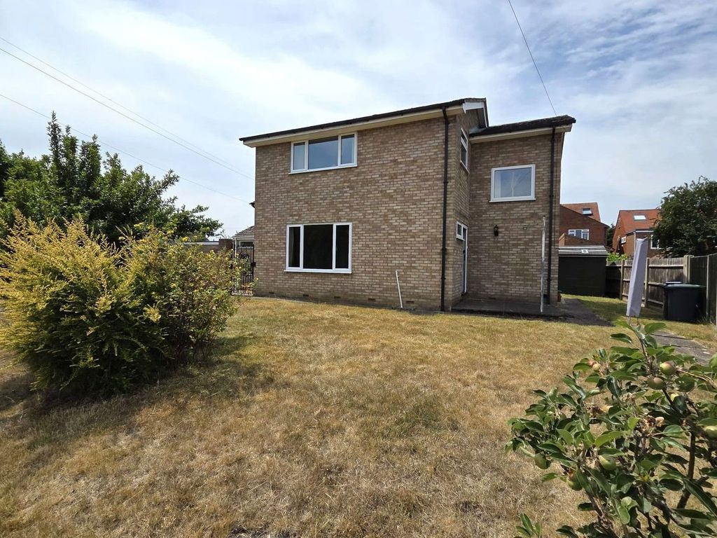 Property photo 1 of 21