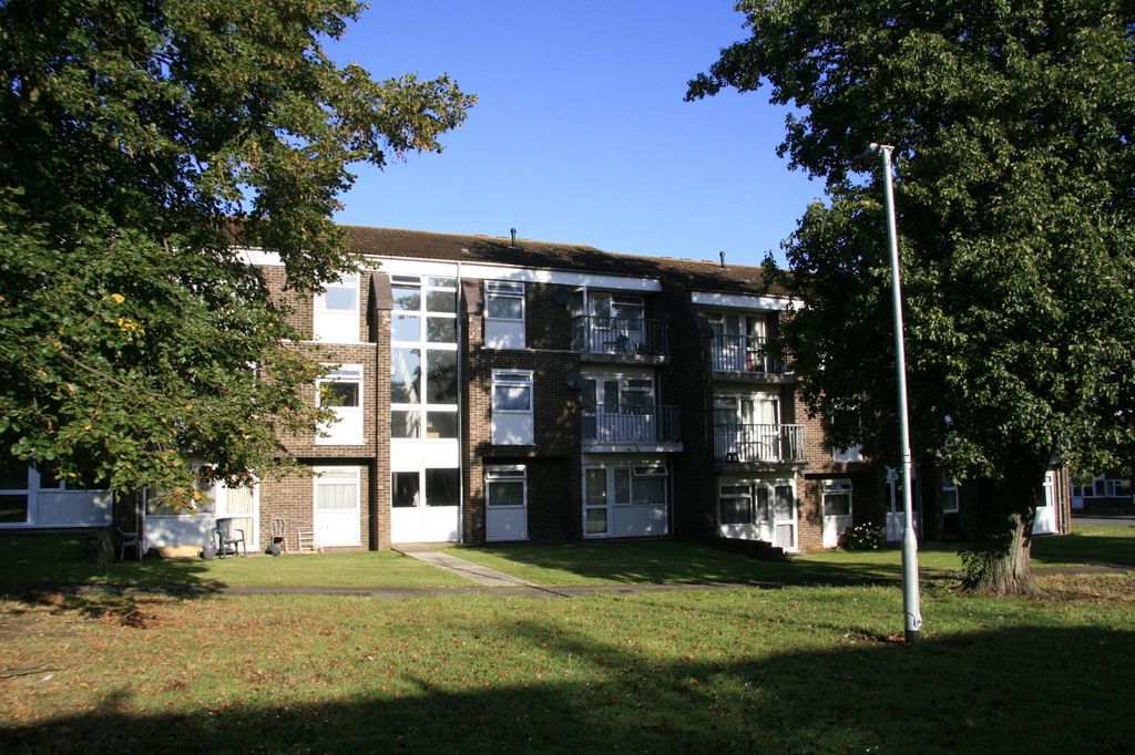 Property photo 1 of 7 Front