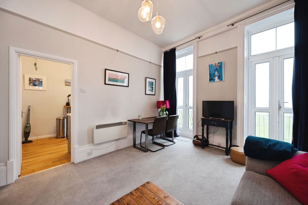 Property photo 2 of 15 Pbox-Img.Jpg