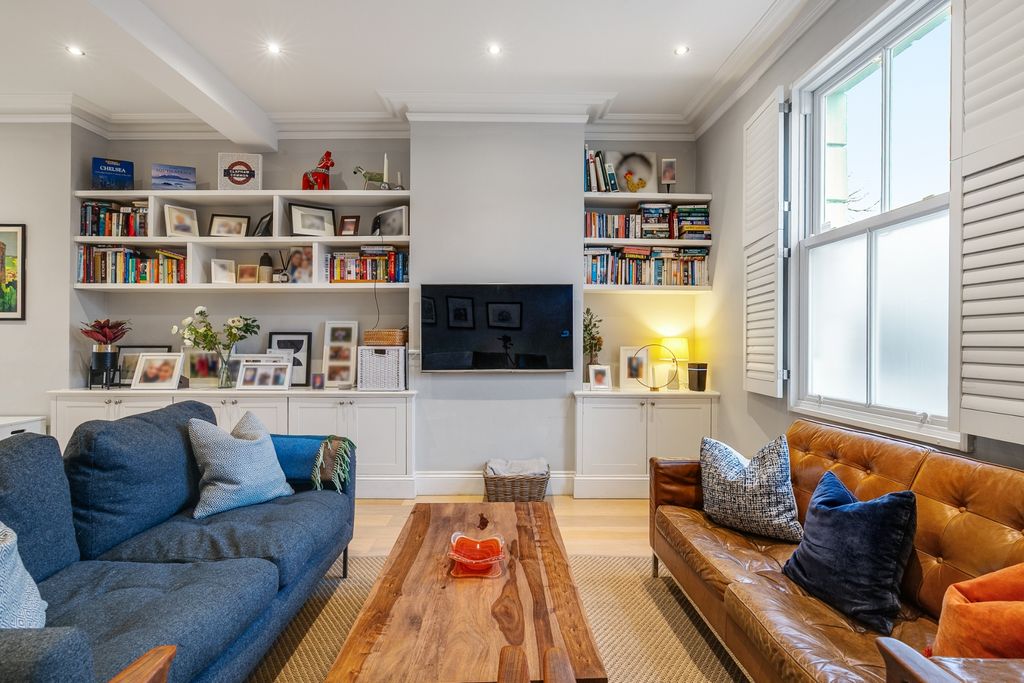 Property photo 2 of 16 Photo 8