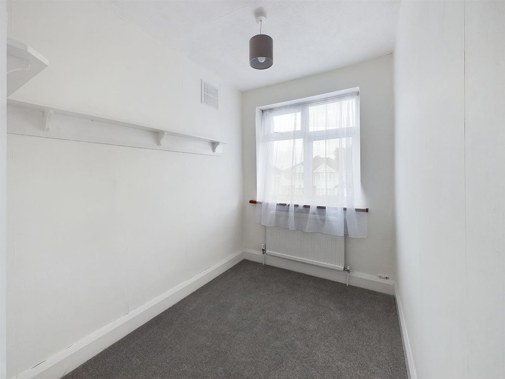 Property photo 1 of 12 Cam03510G0-Pr0076-Still001.Jpg