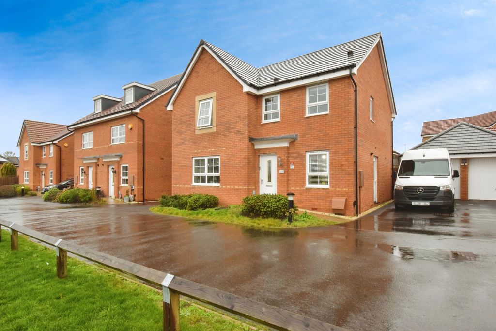 Property photo 1 of 24