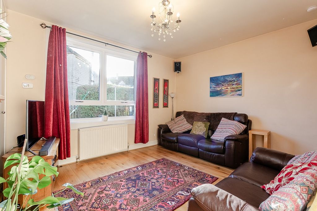 Property photo 3 of 20