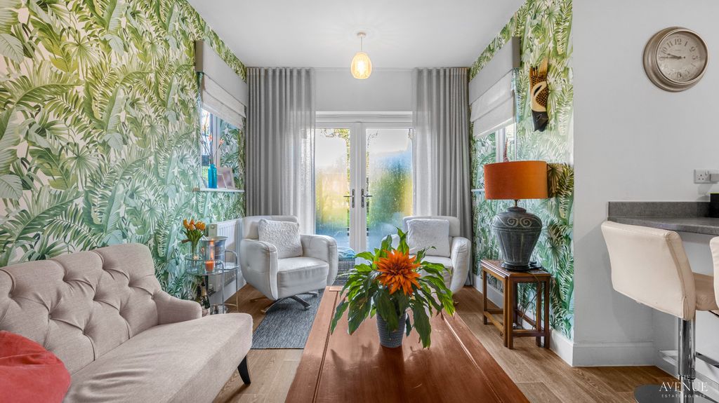 Property photo 3 of 27 3604657