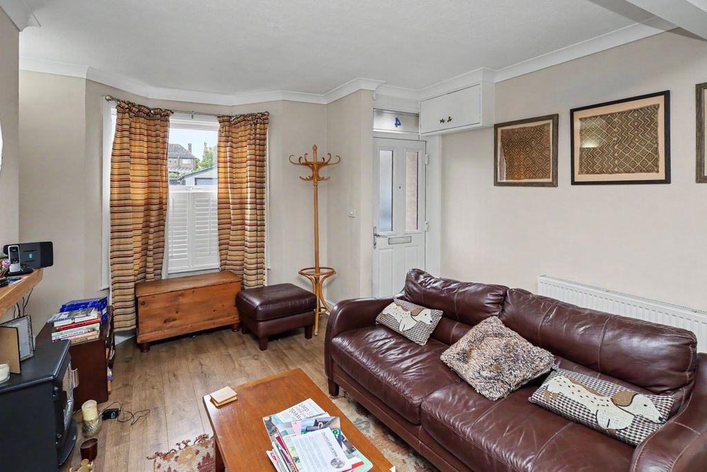 Property photo 3 of 18