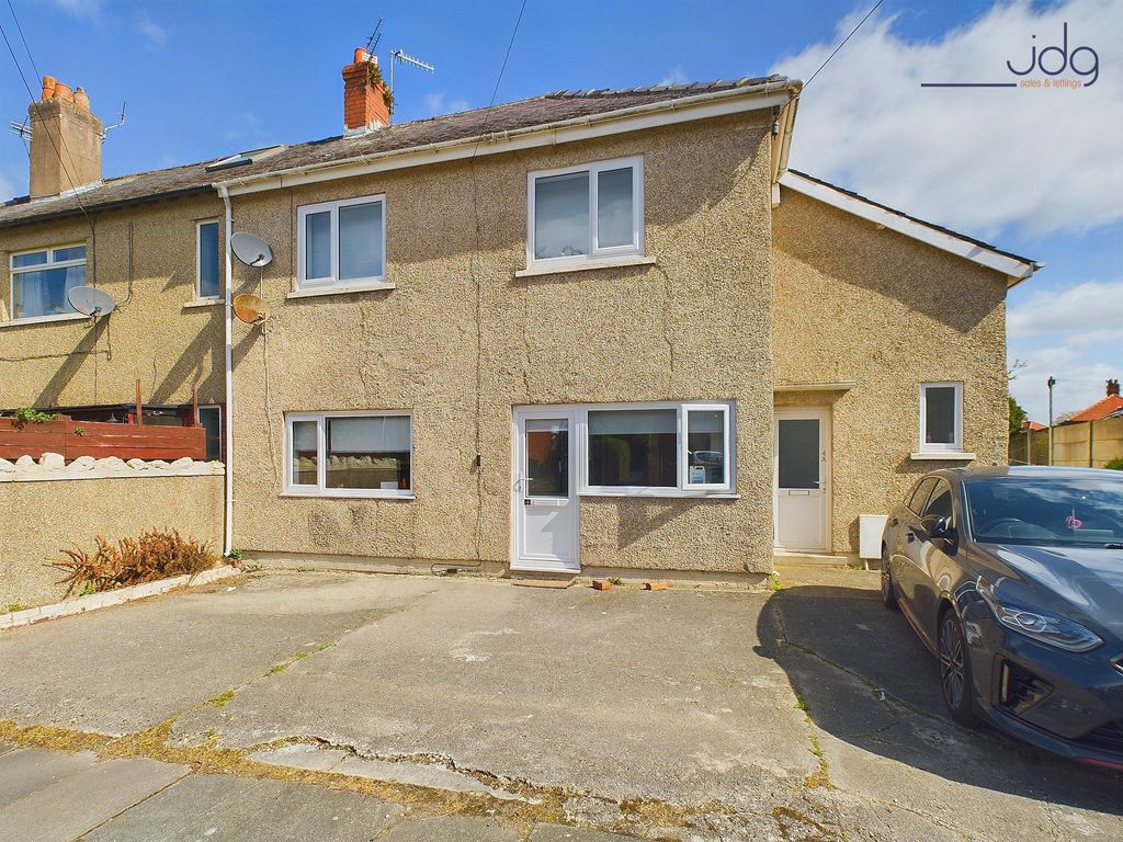 Property photo 1 of 12 Welcome To Harewood Avenue