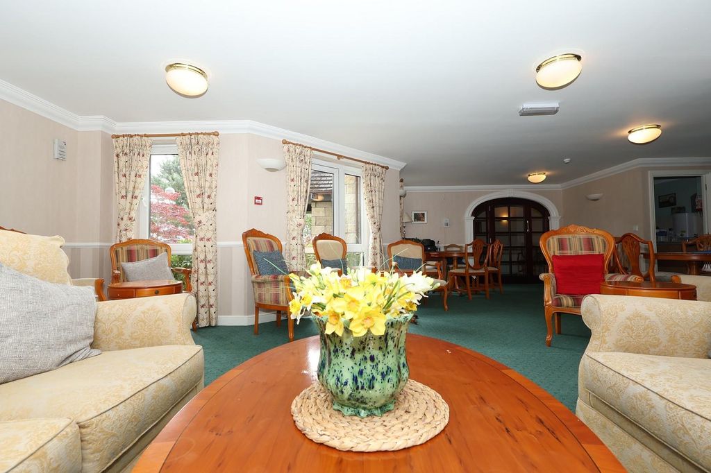 Additional image 9 of 1 bed property for saleFlat 45 Clachnaharry Court, 11 Clachnaharry Road, Inverness. IV3