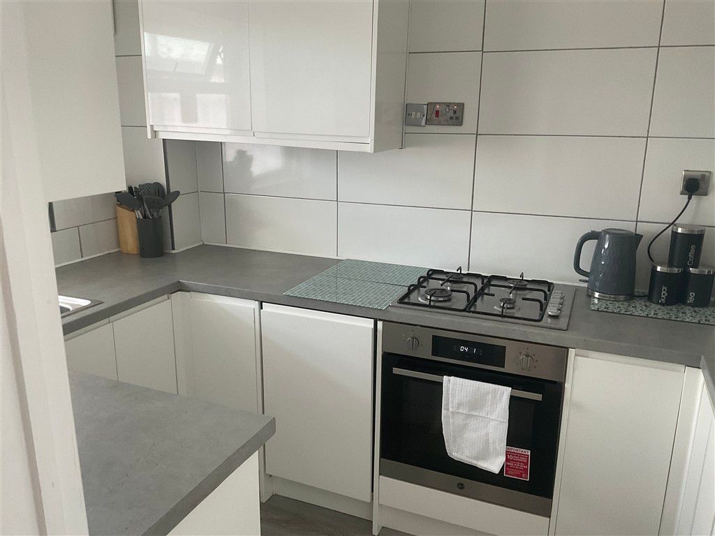 Property photo 3 of 4 Kitchen