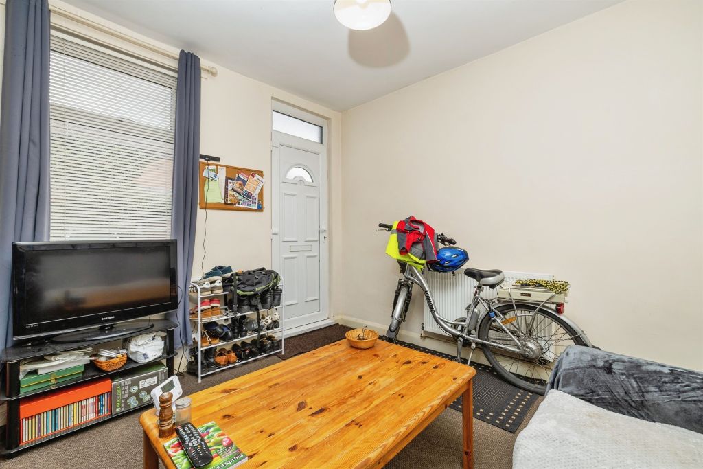 Property photo 3 of 12