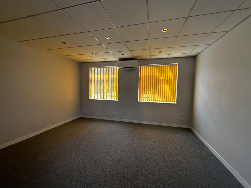 Property photo 3 of 3