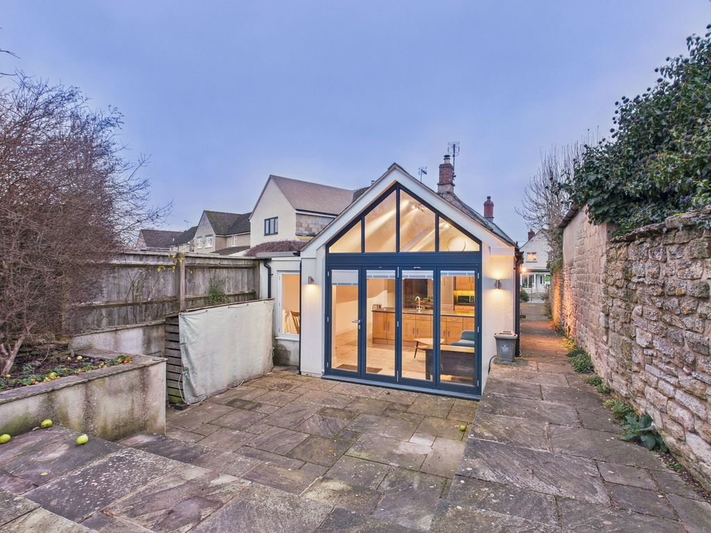 Property photo 1 of 23