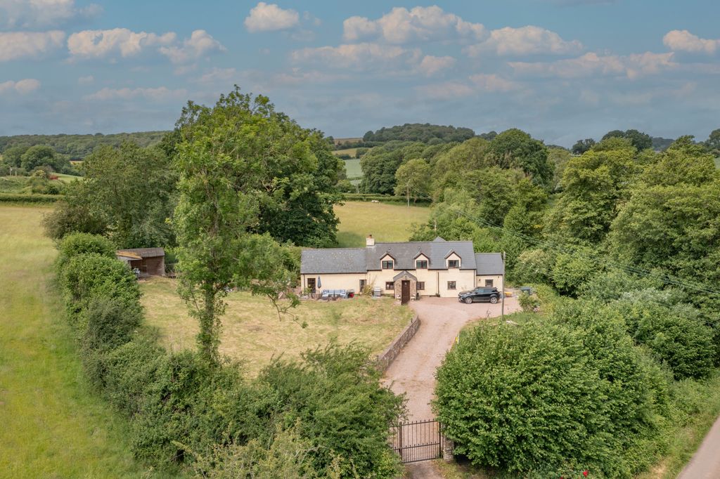 Property photo 1 of 43