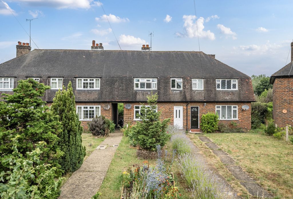 Property photo 1 of 15 1324871-21-68823F...