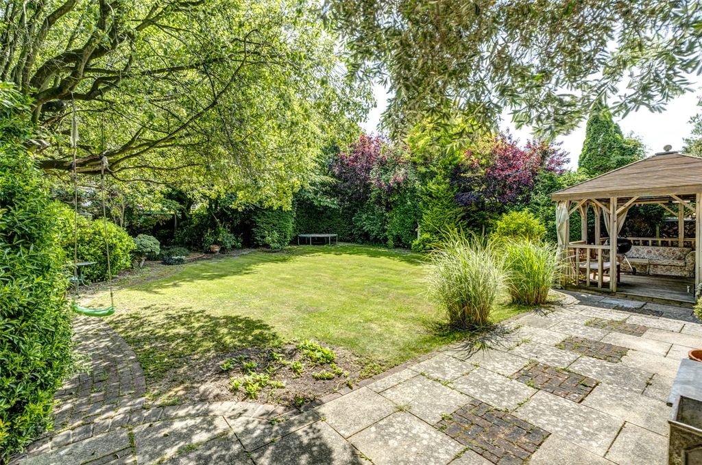 Property photo 3 of 33 Picture No. 32