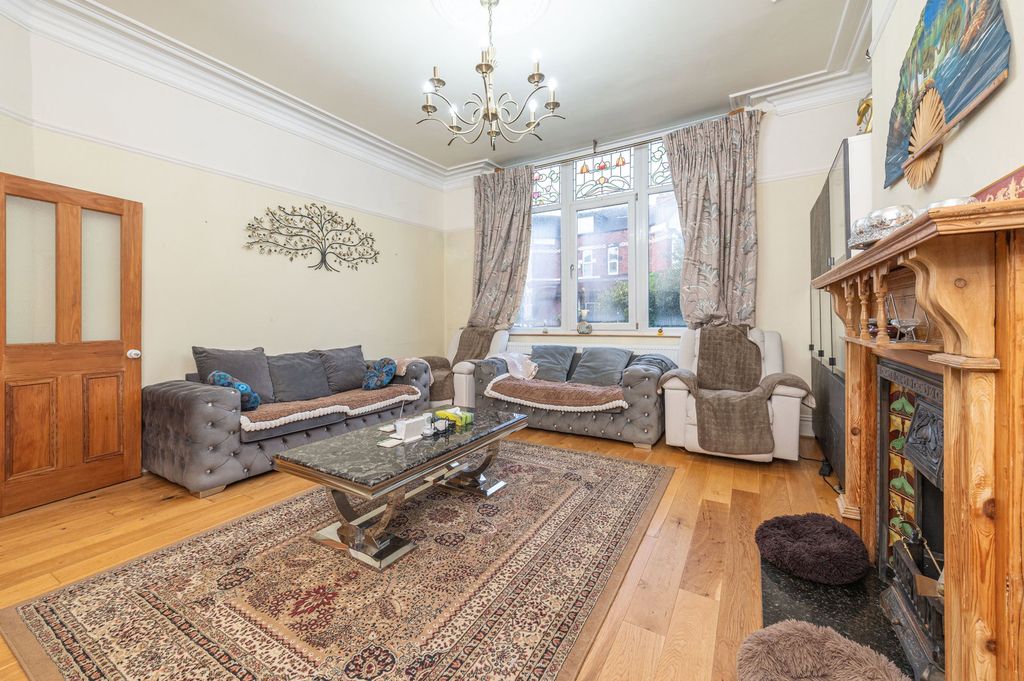 Property photo 2 of 14