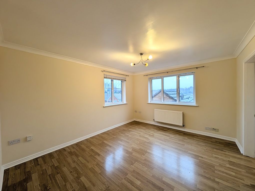 Property photo 3 of 15 Picture No. 02