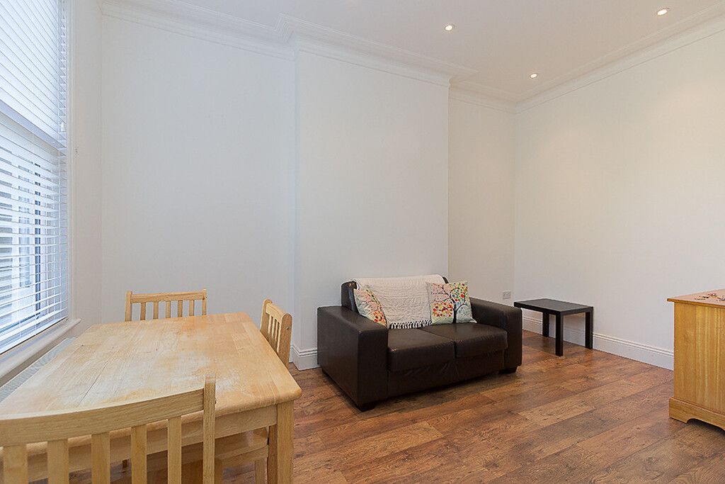 Property photo 2 of 8 2