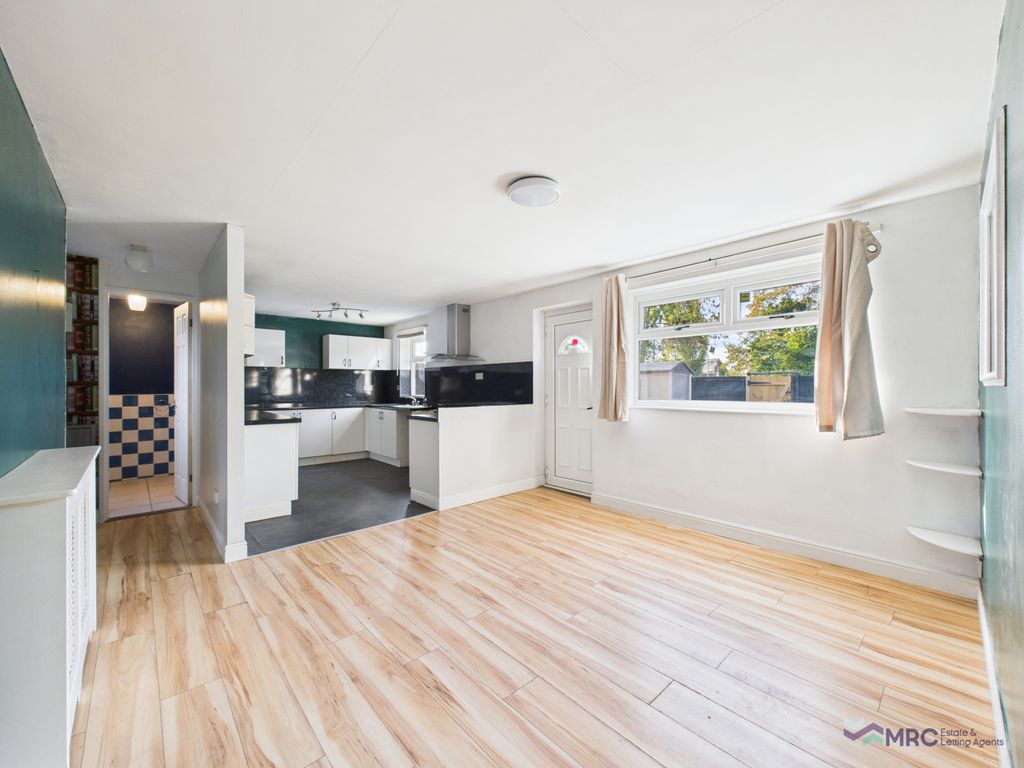 Property photo 2 of 14 Gallery