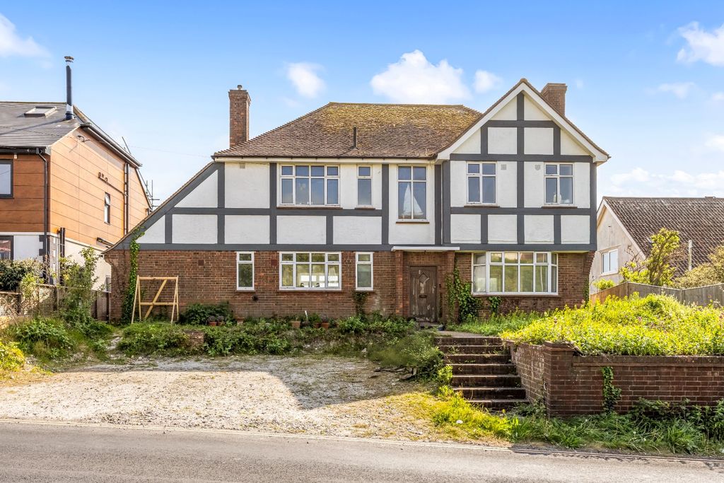 Property photo 1 of 20 5145381