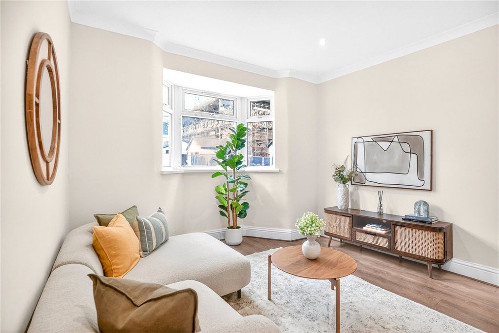 Property photo 2 of 22 Picture No. 03