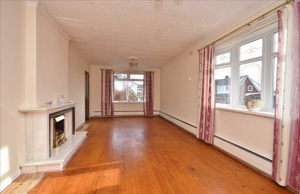 Property photo 3 of 15