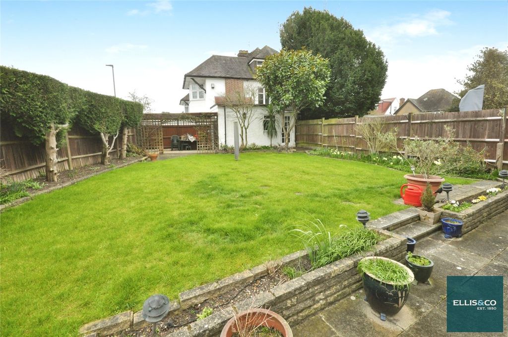 Property photo 2 of 18 Picture No. 65