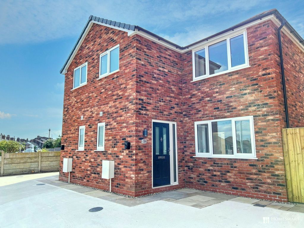 Property photo 1 of 18 Front