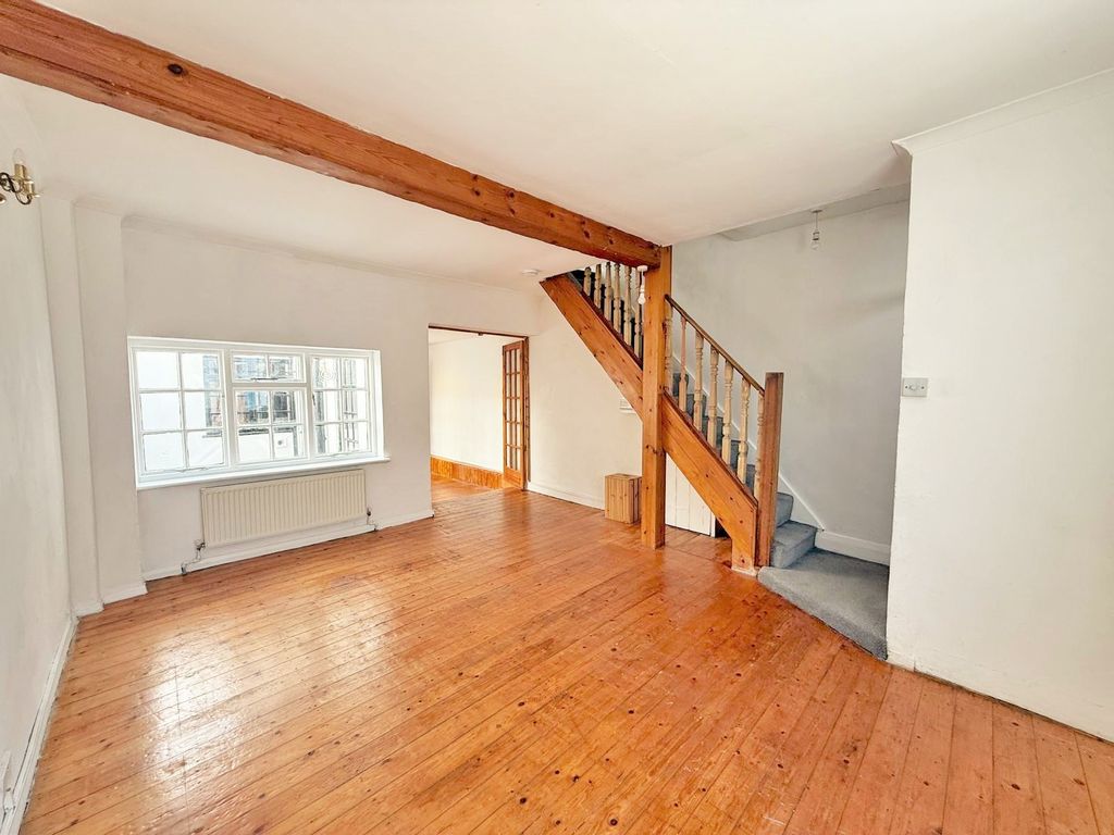 Property photo 3 of 18 3