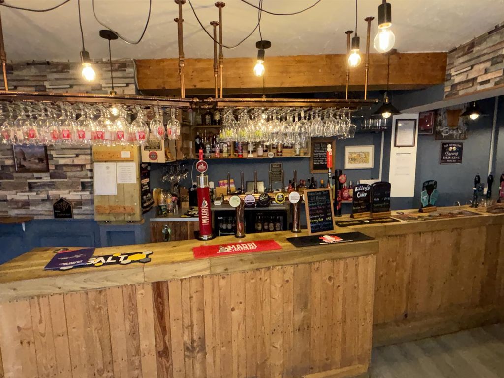 Property photo 3 of 7 Photo 2