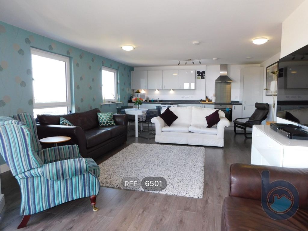 Property photo 3 of 17 Kitchen/Living Area