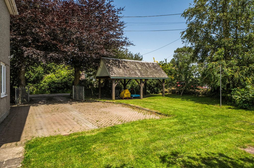 Property photo 2 of 27 2 - 1482324-3-6A3c0F3...