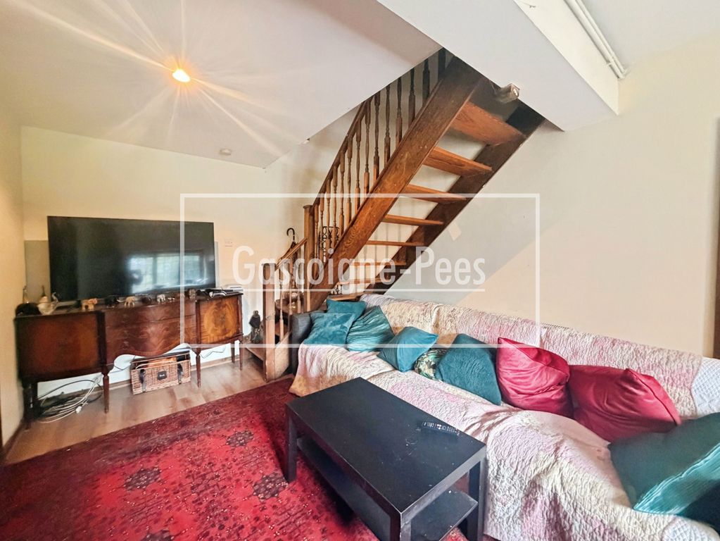 Property photo 2 of 5